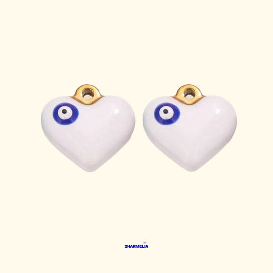 COEUR AVEC OEIL DE PROTECTION